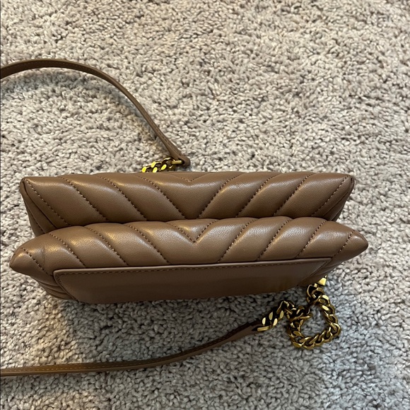 Quince Italian Leather Wallet Crossbody - Picture 14 of 15